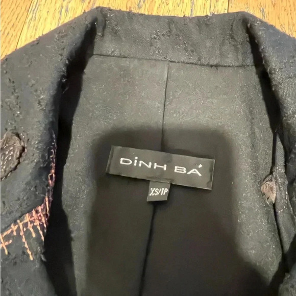 Black Textured Artistic Jacket – Dinh Bà – Size XS - Picture 7 of 9